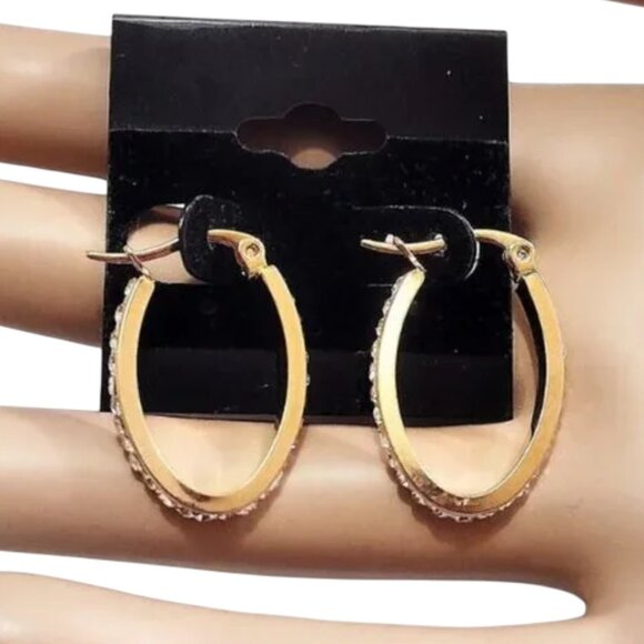 1 Inch 26mm Crystal Oval Hoop Pierced Post Earrings Gold Tone - Picture 3 of 5